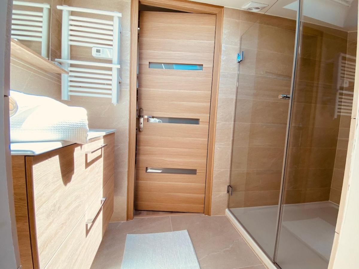 Appartement Chic Spacious 2br Few Steps From The Center Cannes
