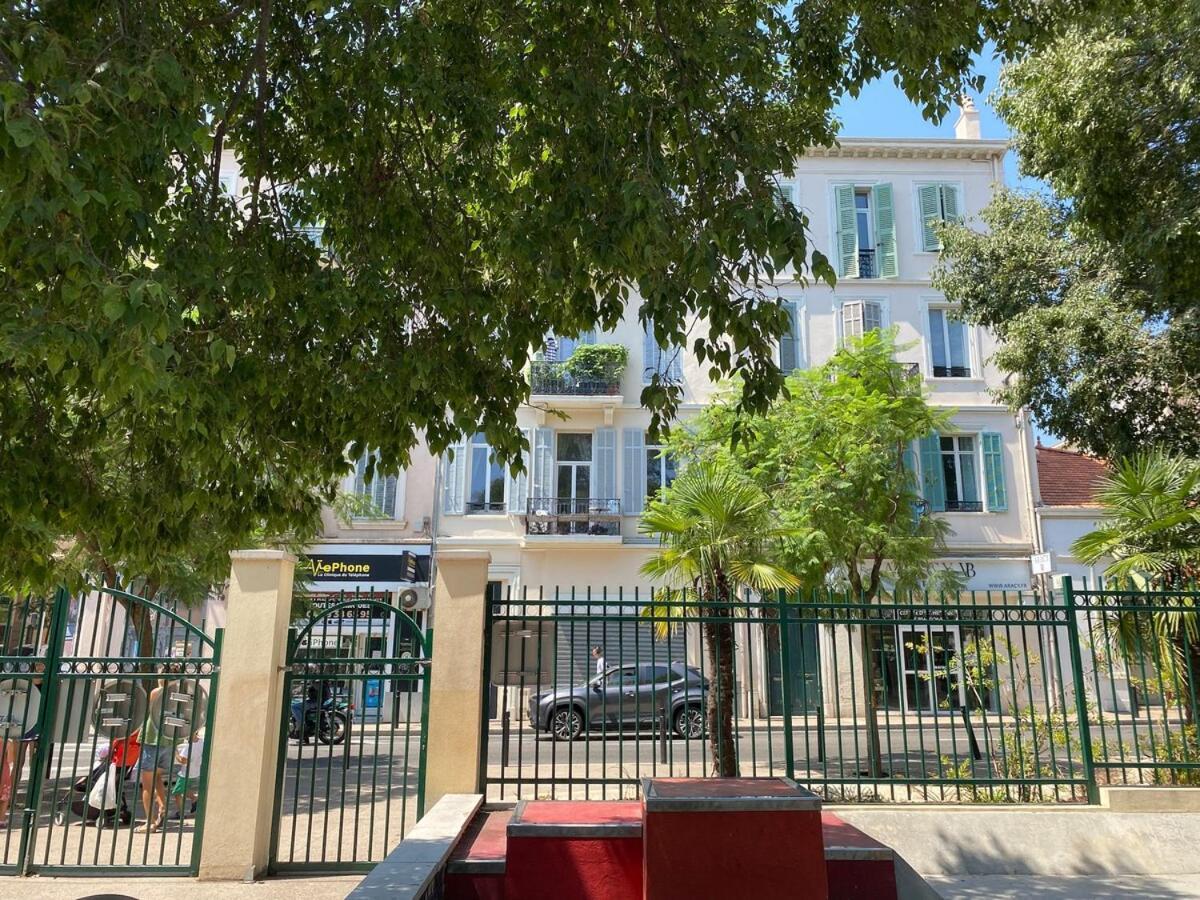 Chic Spacious 2br Few Steps From The Center Appartement Cannes